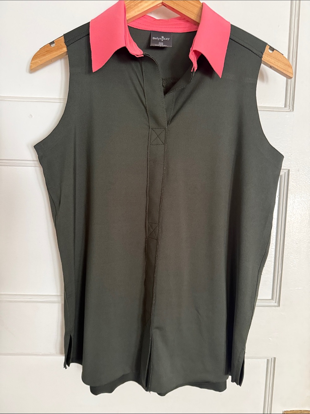 Belyn Key Cutaway Sleeveless Golf Polo